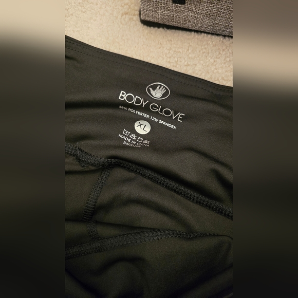 5 for $25 Bundle Deal - Body Glove black Leggings workout tights - Picture 2 of 6